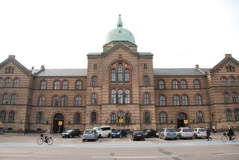 City Campus (University of Copenhagen) - Wikiwand Copenhagen University, University Of Copenhagen, Huntington's Disease, Natural Resource Management, Teaching Plan, Lesser Antilles, Phd Student, University Campus, Environmental Science