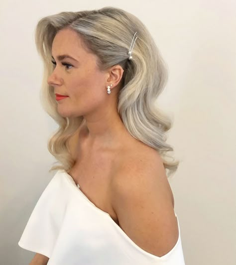 Mid Length Hair Wedding, Wedding Hairstyles For Mid Length Hair, Bridal Hair Mid Length, Wedding Hairstyles Mid Length, Bridal Haircut, Bridal Hollywood Waves, Hollywood Wedding Hair, Vintage Waves Hair, Short Hair Wedding