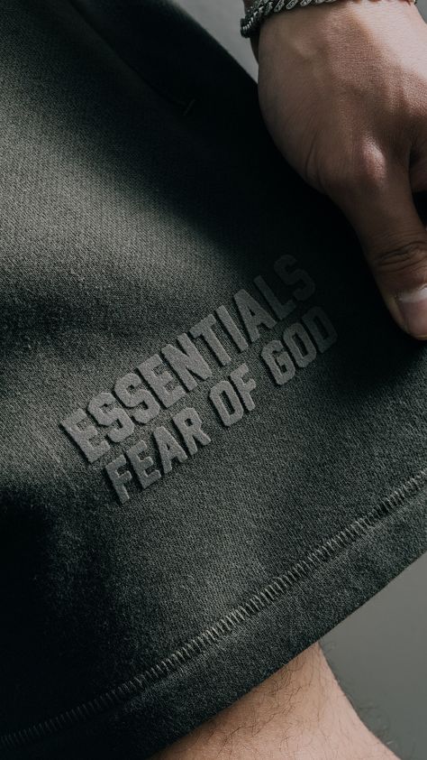 FEAR OF GOD ESSENTIALS — Shop new shorts for the season, available now online. Shop now: https://feature.com/collections/fear-of-god-essentials Minimalist Tshirt Design, Vest Outfits Aesthetic, Essentials Shorts, Graphic Design Portfolio Inspiration, Clothing Labels Design, Shorts Design, Essentials Fear Of God, Tshirt Printing Design, Fashion Design Inspiration