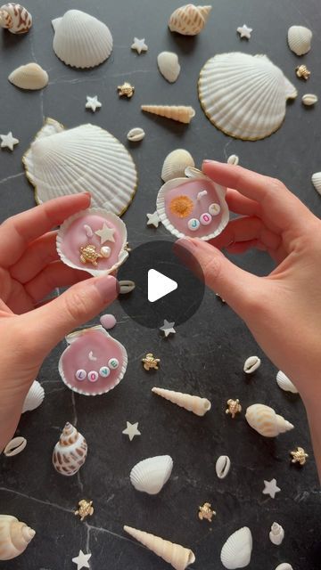 𝑓𝑒𝑙𝑖𝑐𝑖𝑎 🦋 on Instagram: "DIY Seashell candles 🐚✨🕯️

•
•

#mermaidcore #candlemaking #diy #candles #seashells #craft #explorepage #oceanlife #seashellart #summerdiy #summer #reelsinstagram" Handmade Shell For Summer, Candle In Shell, Sea Shells Candles, Candle Seashell, Seashells Candle, Seashell Candles, Shell Candles, Seashell Art, Summer Diy