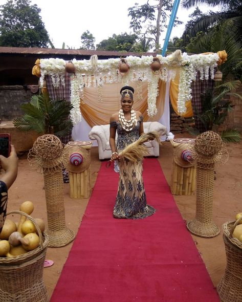 Traditional Marriage Decoration Nigerian, Igbo Traditional Wedding Decoration, Traditional Wedding African, African Traditional Wedding Decoration, Nigerian Wedding Decor, Nigerian Bride Dress, Debutante Party, African Wedding Theme, Igbo Traditional Wedding