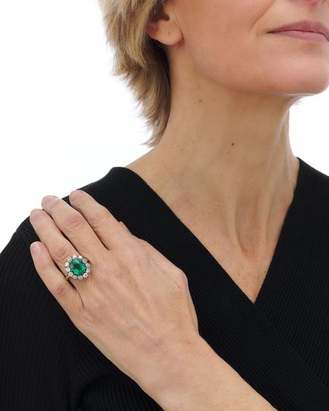 Emerald and diamond ring (Anello con smeraldo e diamanti), 1910 | Fine Jewels2021 | Sotheby's Anello Smeraldo, Emerald And Diamond Ring, Fine Jewels, Ring Bracelet, Oval Cut, Diamond Cuts, Diamond Ring, Emerald, Im Not Perfect