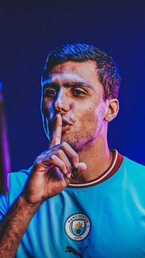 Rodri Man City, Rodri Manchester City, Rodrigo Hernandez, Funny Happy Birthday Messages, Football Poses, Manchester City Wallpaper, City Super, Backyard Walkway, Manchester City Football Club