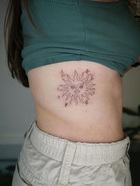 Sun Tattoo, Single Line, Leaf Tattoos, Maple Leaf Tattoo, Tatting, Body Art, Sun, Tattoos, Art