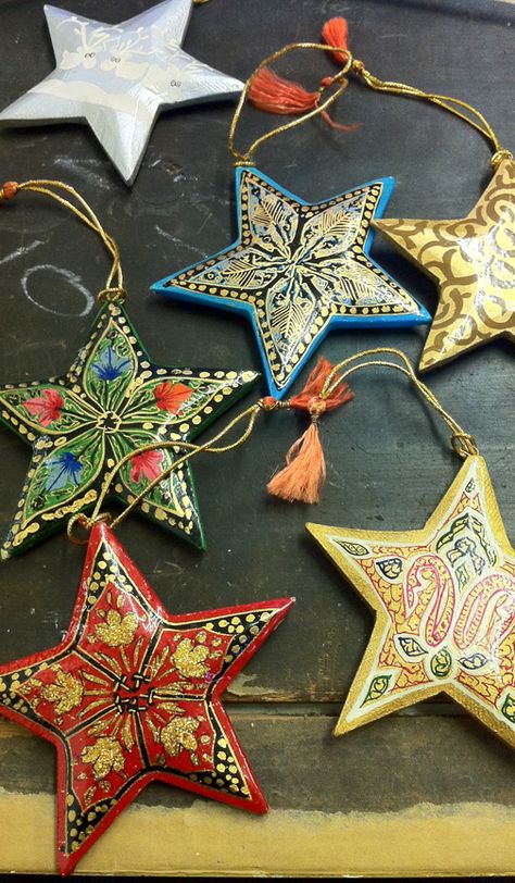 ☮ American Hippie Bohéme Boho Lifestyle ☮  Holiday .. Christmas Stars Swedish Christmas Star, Russian Christmas Ornaments, Russian Home Decor, Russian Christmas Tree, Folk Christmas Decorations, Russian Christmas Decorations, Christmas Painted Ornaments, Bohemian Christmas Decor, Star Christmas Decorations