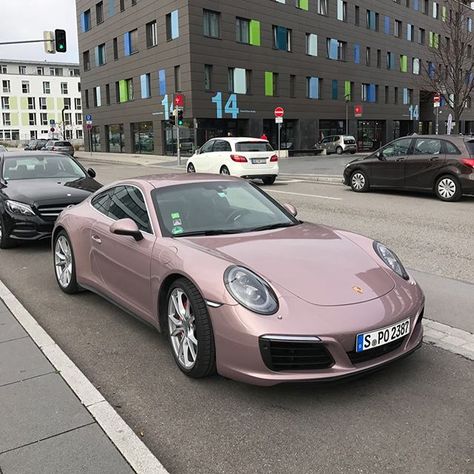 Thanks to my friend @maxzappolino, we have more shots of this mysterious 991.2 C4S owned by Porsche AG, seen earlier today in Stuttgart. Thanks to reliable intel, here is what I have gathered: The color in German roughly translates to "Frozen Berry Metallic". It is not Cassis Red Metallic. This example was created for the Porsche Tennis Grand Prix in Stuttgart last year. What are your thoughts on this color? Photos courtesy of @maxzappolino. // Apologies for the dearth of posts and slow respo... Green Porsche Gt3 Rs, Green Porsche Gt3, Pink Porsche, Green Porsche, Porsche Gt3 Rs, Motos Vintage, Car Accessories For Girls, Girly Car, 4 By 4