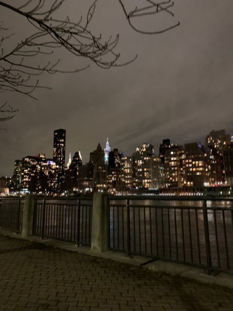 nyc skyline dark night life travel nyc girl aesthetic wallpaper Rich Nyc Aesthetic, Dark Nyc, Nyc At Night Aesthetic Wallpaper, Nyc Background, Night Aesthetic Nyc, Nyc Girl Aesthetic, Ground Zero Nyc, Girl Aesthetic Wallpaper, Asthetic Picture New York At Night