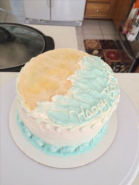 Beach birthday cake Easy Beach Birthday Cake, Beachy Birthday Cake Ideas, Summer Bday Cake Ideas, Tsitp Cake Ideas, Beachy Cakes Birthday, Easy Beach Cake, Beach Birthday Ideas For Teens, Beach Day Birthday, Beachy Cake Ideas