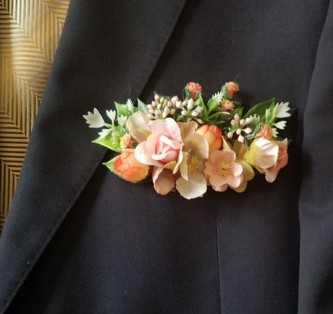 Orange peach pocket boutonniere, for all kind of tuxedo square pockets Peach Orange Wedding, Orange Pocket Square, Peach Boutonniere, Pocket Square Boutonniere, Square Boutonniere, Orange Boutonniere, Green Boutonniere, Pocket Boutonniere, Wedding Buttonholes