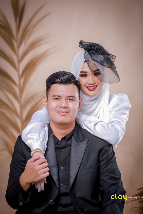 Prewedding Adat, Prewed Studio, Pose Prewedding, Great Gatsby, Couple Posing, Gatsby, Pre Wedding, Quick Saves