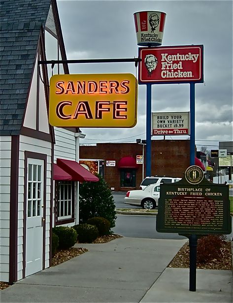 The original Sanders Cafe in Corbin, Kentucky Kentucky Pictures, Visit Kentucky, Corbin Ky, Corbin Kentucky, Kentucky Attractions, Wisconsin Camping, Kentucky Travel, Eastern Kentucky, Events Place