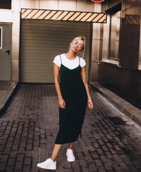 Shirt Dress Outfit, Outfits 90s, Sweatpants Outfit, Black Dress Outfits, Looks Street Style, Outfit Trends, Summer Diy, Summer Fashion Outfits, Outfits Casual