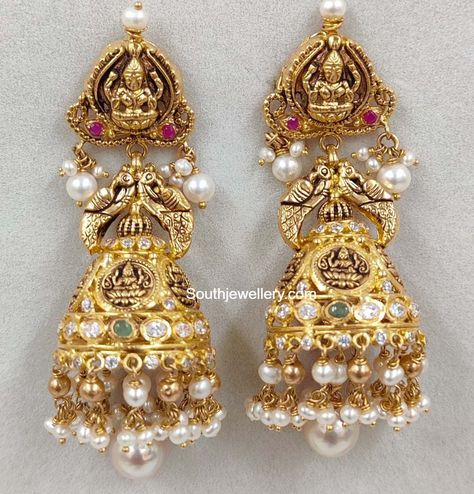 Buttalu Designs Gold, Buttalu Designs, Road Man, Pretty Gold Necklaces, Small Earrings Gold, Temple Jewellery Earrings, 22 Carat Gold Jewellery, Wedding Jewelry Sets Bridal Jewellery, Gold Leaf Pendant