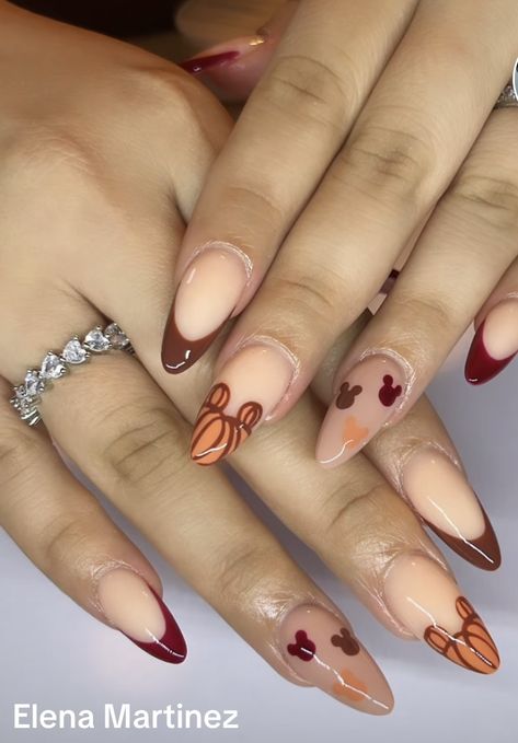 Fall Spooky Nails Almond, Short Almond Acrylic Nails Fall Design, September Aesthetic Nails, Almond Shape Autumn Nails, Disney Nails October, Cute Almond Halloween Nails, Almond Nails Designs Fall Simple, November Disney Nails, Fall Almond Nails Ideas Short