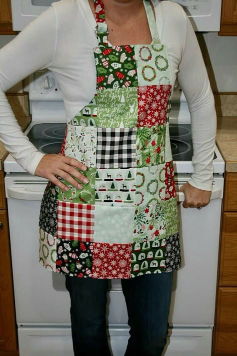 Apron Christmas, Artist Apron, Diy Apron, Apron Patterns, Holiday Aprons, Christmas Patchwork, Apron Ideas, Hostess Apron, Apron Sewing