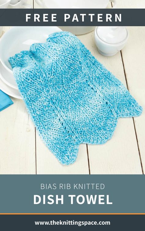 Make a set of this a handy knitted dish towel for your kitchen or as a thoughtful handmade house warming present. This has a textured pattern -great for getting your dishes thoroughly clean. | Discover over 3,500 free knitting patterns at theknittingspace.com #knitpatternsfree #easyknittingprojects #easyknittingpatterns #knittingforbeginners #DIY #giftideas Dish Towel Knitting Pattern Free, Knitted Hand Towels Free Pattern, Knit Towel Pattern, Knit Kitchen Towel Pattern Easy, Knitted Dishcloth Patterns Free Wash Clothes Dish Towels, Cotton Dishcloth Patterns Knit, Knitting Dishcloth, Knitting Towels, Knit Kitchen Towel Pattern