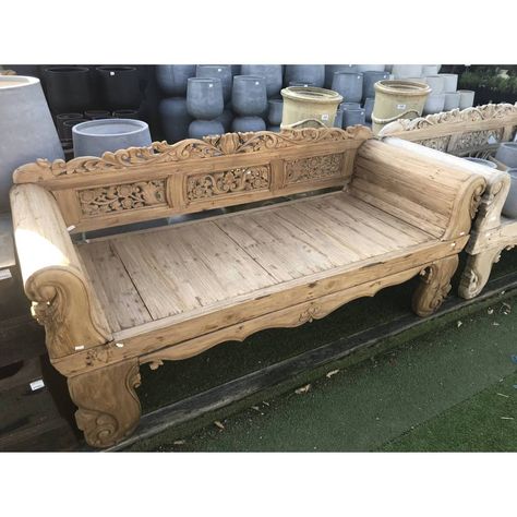 Couch Seats, Kitchen Seating, Diy Outdoor Furniture Plans, Indian Furniture, Diy Kitchen Storage, Outdoor Couch, Daybed Sofa, Diy Outdoor Furniture, Balinese