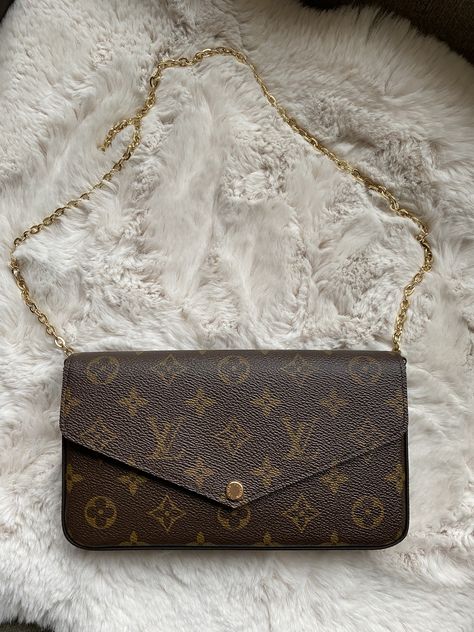 Luis Vuitton Bag Handbags Purses, Lv Crossbody Bag Louis Vuitton, Louis Vuitton Small Crossbody Bag, Louis Vuitton Purse Wallets, Luis Vuitton Handbag For Women, Small Louis Vuitton Crossbody Bag, Louis Vuitton Small Bags, Louis Vuitton Crossbody Bags, Small Lv Purse