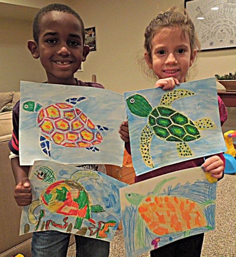 Sea Turtle Craft for kids- Kid World Citizen Sea Turtle Craft, Turtle Craft, Nature Documentary, Turtle Crafts, Sea Turtle Art, 2nd Grade Art, 3rd Grade Art, Kids Watch, Turtle Art