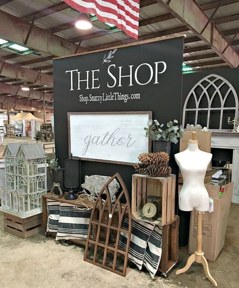 Pop Up Booth Design, Pop Up Booth, Booth Design Ideas, Vintage Market Booth, Flea Market Booth, Antique Booth Displays, Vintage Market Days, Antique Booth Ideas, Window Display Retail