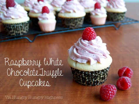 Hungry Hungry Highness: Raspberry White Chocolate Truffle Cupcakes Chocolate Truffle Cupcakes, Truffle Cupcakes, White Cupcake Recipes, Truffle Filling, Ideas For Cupcakes, Cupcakes White, Chocolate Toppers, Raspberry White Chocolate, Ganache Filling