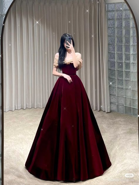 Red Dresses Date Night, Korean Wedding Dress, Dark Red Dresses, Bride Dress Simple, Queen Dresses, Gowns Dresses Elegant, New Years Eve Outfits, Pretty Prom Dresses, Fairytale Dress