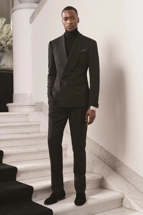 Ralph Lauren Fall 2020, Turtleneck Suit, Black Men Suits, All Black Suit, Black Outfit Men, Ralph Lauren Suits, Black Suit Men, Ralph Lauren Menswear, Ralph Lauren Fall