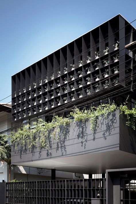 Flower Cage House by Anonym Bangkok House, Steel Facade, Hotel Facade, Metal Facade, Facade Architecture Design, Building Facade, Minimalist Architecture, Architecture Office, Facade Architecture