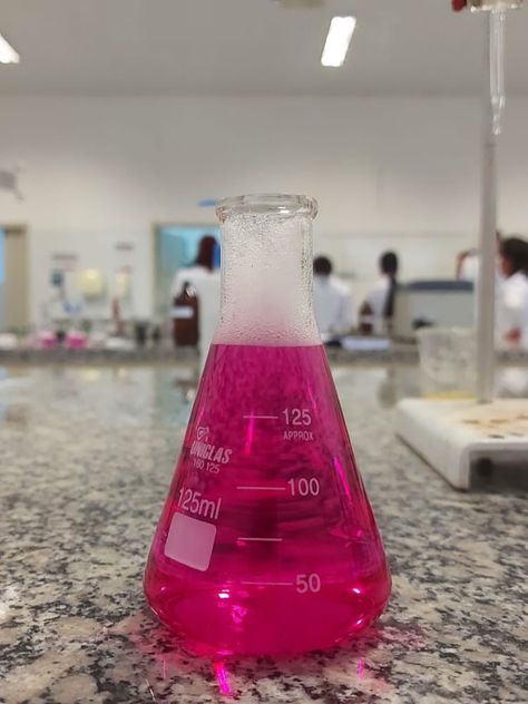 Chem Major Aesthetic, Woman In Stem Aesthetic Pink, Chemistry Teacher Aesthetic, Sience Aestetic, Biomedical Science Aesthetic, Science Lab Aesthetic, Pink Chemistry, Mad Scientist Aesthetic, Chemistry Engineering