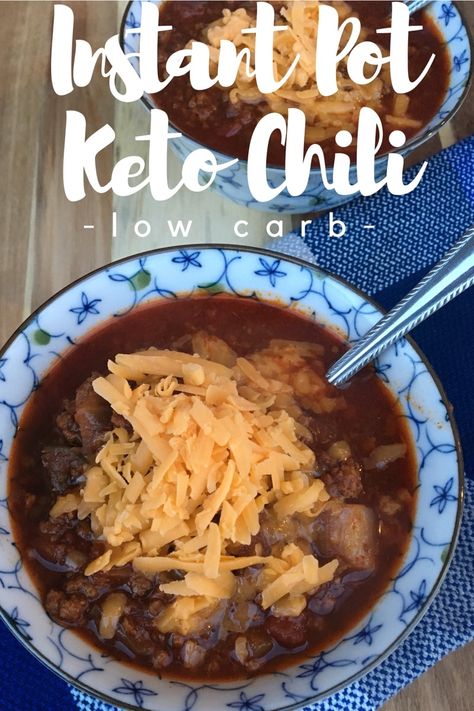 Best Keto Chili - I love this amazing low carb chili! Try making the best keto chili in your instant pot tonight! #kaseytrenum #ketodinner #lowcarbdinner #ketochili Best Keto Chili, Chili Instant Pot, Kasey Trenum, Low Carb Chili Recipe, Keto Chili, Low Carb Chili, Paleo Beef, Keto Foods, Keto Food