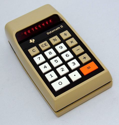 https://flic.kr/p/Hoxbe9 | Vintage Texas Instruments Datamath II Electronic Pocket Calculator, Model TI-2500-II, Red LED Display, Made In USA, Circa 1974 Old Calculator, Vintage Calculator, New Electronic Gadgets, Retro Radios, Retro Tech, Slide Rule, Computer History, Kids Electronics, Electronic Organization