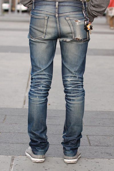 Apc Jeans, Nice Boots, Denim Jeans Fashion, Denim Inspiration, Celana Jeans, Denim Wear, All Jeans, Mens Fashion Fall, Hot Jeans