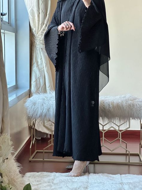 Available🖤✨ Wholesale...18 $(Negotiable) Retail...28 $ For more details, contact us at +971521525570(Whatsapp,Telegram)📲 #CanOrderNow #abaya #hijab #hijabi #dubai #jilbab #scarf #dress #islamic #blackabaya #abayablack #kaftandress #sleeve #kaftan #abayafashion #abayacollection #abayastyle Hijabi Dubai, Abaya Pattern, Dress Islamic, Abaya Hijab, Black Abaya, Scarf Dress, Abayas Fashion, Zig Zag, Dubai