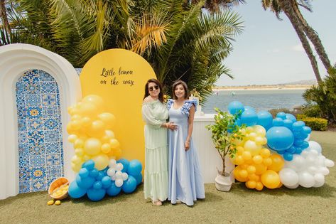 The perfect summer soirée for a little lemon on the way 🍋🍋🍋 #babyshower #lemon #littlelemon #decor #partydecorations #balloon #balloongarland #balloonartist #eventplanner #eventplanning Backdrop Ideas, Baby Shower Photos, Summer Soiree, Balloon Garland, Photo Backdrop, Event Planner, Perfect Summer, Event Planning, The Way