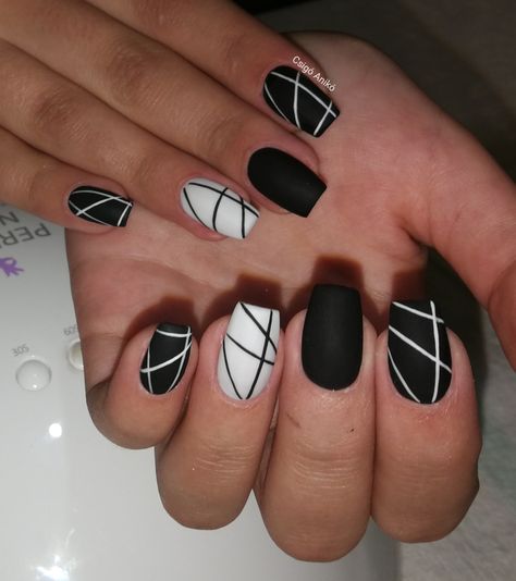 Acrylic Nail Designs Brown And White, Nail Designs With Black, Truck Nails, Black And White Nail Art, Bridal Nail Art, Subtle Nails, Cute Nail Art Designs, Vibrant Nails, Her Nails