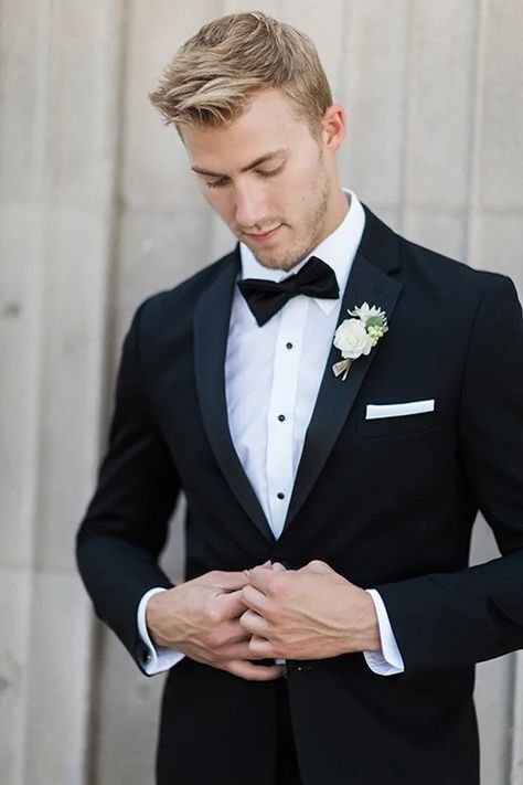 A Modern Guide to the Boutonnière White Tuxedo Wedding, Black Tuxedo Wedding, Wedding Suits Men Black, Groom Suit Black, Wedding Groomsmen Attire, Wedding Tux, Groom Wedding Attire, Black Suit Wedding, Bridal Party Attire