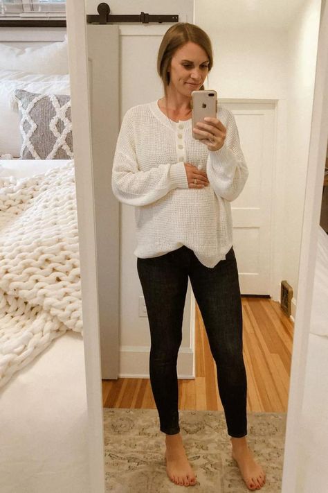 The softest oversized sweater...bump + postpartum friendly. love. http://liketk.it/2XoAN #liketkit @liketoknow.it Maternity Sweater Outfit, Outfits Postpartum, Bump Friendly Outfits, Postpartum Outfits, Friendly Outfits, Post Partum Outfits, Henley Sweater, Sweater Outfit, Pregnancy Outfits