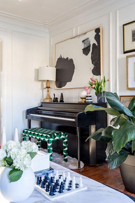 2019 Spring Home Tour | It's a Colorful Life Blog Hop- Spring Edition ⋆ Jeweled interiors Piano Room Decor, Interior Design Country, Piano Living Rooms, Piano Decor, Colorful Apartment, Black Piano, Piano Room, Colorful Life, Spring Home