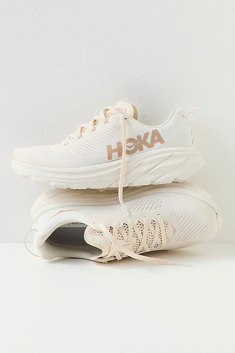 Hoka Rincon 3, On Cloud 5, Hoka Shoes, Cute Sneakers, Shoe Inspo, Aesthetic Shoes, Reduce Weight, Crazy Shoes, Trendy Shoes