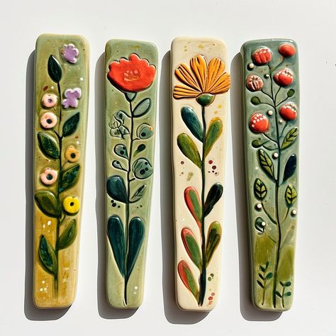 Handcrafted Ceramic Plant Signs - Etsy Canada Pottery Garden Stakes, Ceramic Plant Propagation, Ceramic Art Nature, Ceramic Garden Art Pottery, Ceramic Garden Decor, Garden Ceramics Ideas, Ceramic Plant Stakes, Useful Ceramics, Clay Projects For Adults