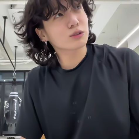 Jungkook Dora Haircut, Jungkook Mullet Hair 2023, Jungkook Dora Hair, Jungkook Mullet Hair, Jungkook Wolf Cut, Dora Haircut, Jungkook Mullet, Bt21 Teddy Bear, Drawing Bt21