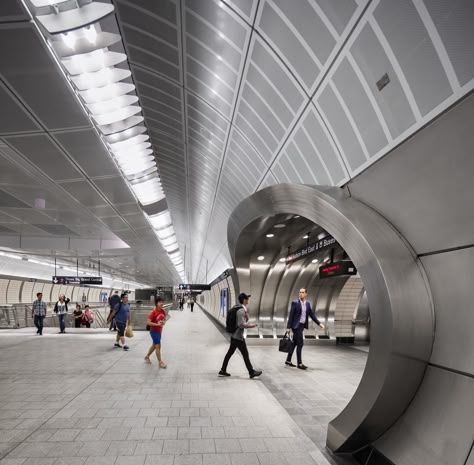 Number 7 Subway Line Extension & 34 Street Hudson Yards Station / Dattner Architects Metro North Railroad, Metro Design, Church Library, Architecture Jobs, Long Island Railroad, New York City Subway, Metro Subway, Underground Station, Subway Station