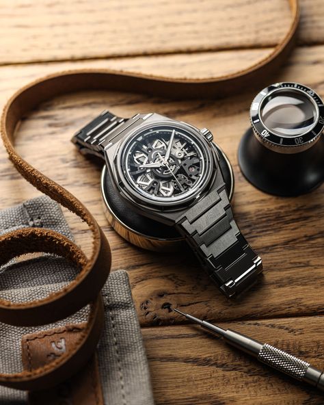 Christopher Ward's latest release... The Twelve X 🔥

#christopherward #watches #skeletonwatches #twelvex #watchphotography Christopher Ward, Watch Winders, Field Watches, Skeleton Watches, Watch Storage, Rubber Watches, Sailing Outfit, Leather Watch Strap, Stay Up