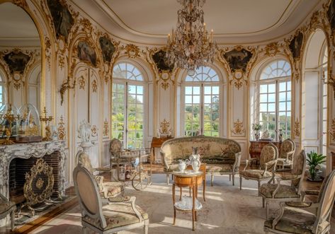 Le Petit Versailles, Pooky Lighting, and Dorothy Draper Decorating Weekend - The Glam Pad 18th Century Castle, Dorothy Draper, Glam Pad, Geothermal Heating, Palace Interior, Opulent Interiors, Castles Interior, Pooky Lighting, Attic Rooms