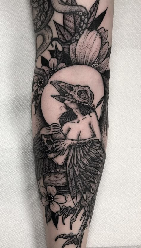 Raven Tattoo Back, Raven Skull Tattoo, Ravens Skull, Black Work Tattoo, Model Tattoos, Gotik Tattoo, Forearm Tattoo Design, 4 Tattoo, Tattoos Geometric