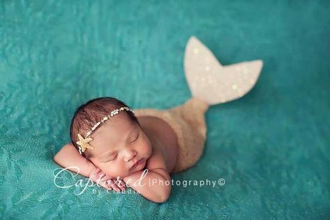 Mermaid pose Newborn Mermaid, Foto Newborn, Baby Mermaid, Foto Baby, Newborn Shoot, Metro Detroit, Photography Newborn, Newborn Baby Photography, Newborn Photoshoot