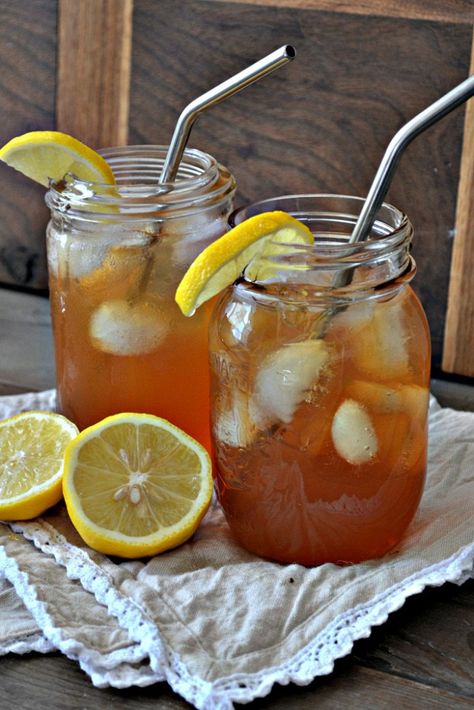 Spiked Honey Arnold Palmer Arnold Palmer Drink Aesthetic, Spiked Arnold Palmer, Arnold Palmer Drink, Spring Drink Recipes, Midnight Wedding, Pecan Muffins, Summertime Drinks, Red Cottage, Arnold Palmer