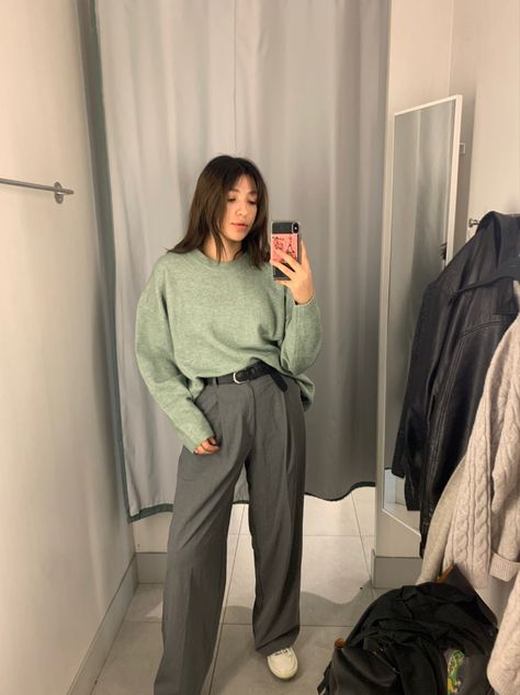 Grey Trousers Gray Wide Pants Outfit, How To Style Grey Pants, Mint Sweater Outfit, Gray Trousers Outfit, Fits Aesthetics, Grey Trousers Outfit, Wide Pants Outfit, Grey Pants Outfit, Mint Sweater