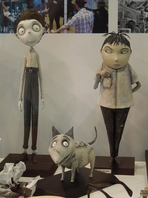 Frankenweenie stop-motion puppets Tim Burton Puppets, Stop Motion Character Design, Tim Burton Character Design, Stop Motion Characters, Tim Burton Personajes, Stop Frame Animation, Stop Motion Movies, Film Costumes, Tim Burton Characters