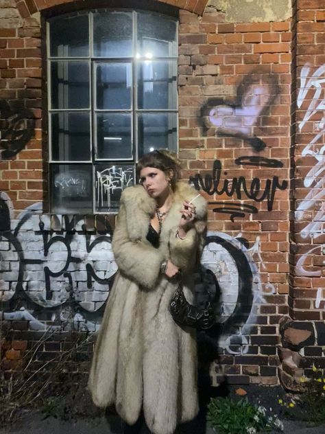 vintage fur coat // slavic girl // slavic doll // slavic winter coat // fur coat outtfit // indie sleaze // messy girl // micro bangs blonde// slavic doll outfits // winter // fur coat // fur jacket // Slavic Doll Winter, Indie Sleaze Outfits Winter, Slavic Winter, Slavic Aesthetic, Slavic Doll, Micro Bangs, Slavic Girl, Vintage Fur Coat, Winter Fur Coats